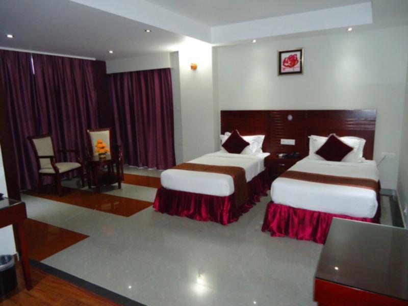 Hotel Hiton Perintalmanna Екстериор снимка
