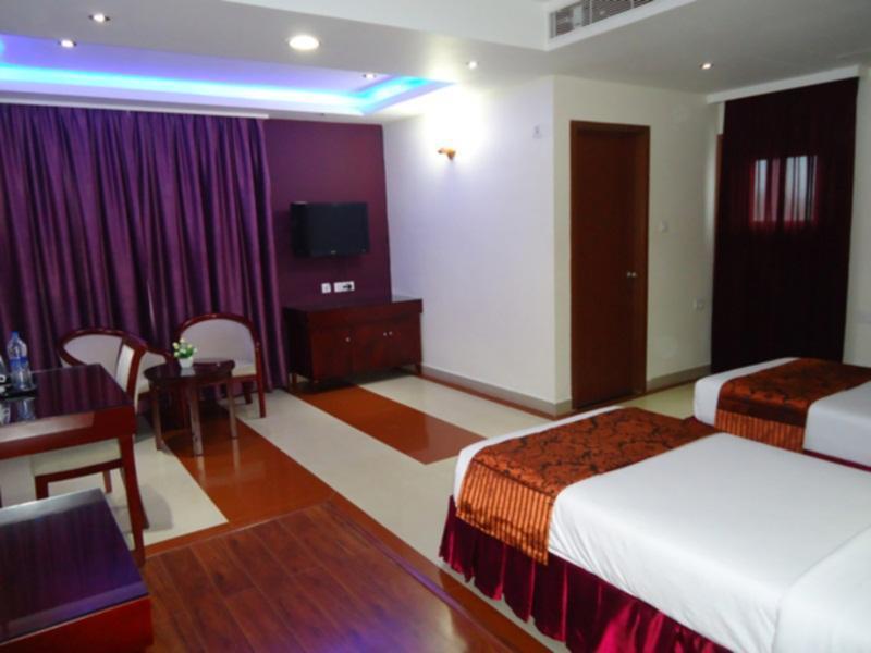 Hotel Hiton Perintalmanna Екстериор снимка
