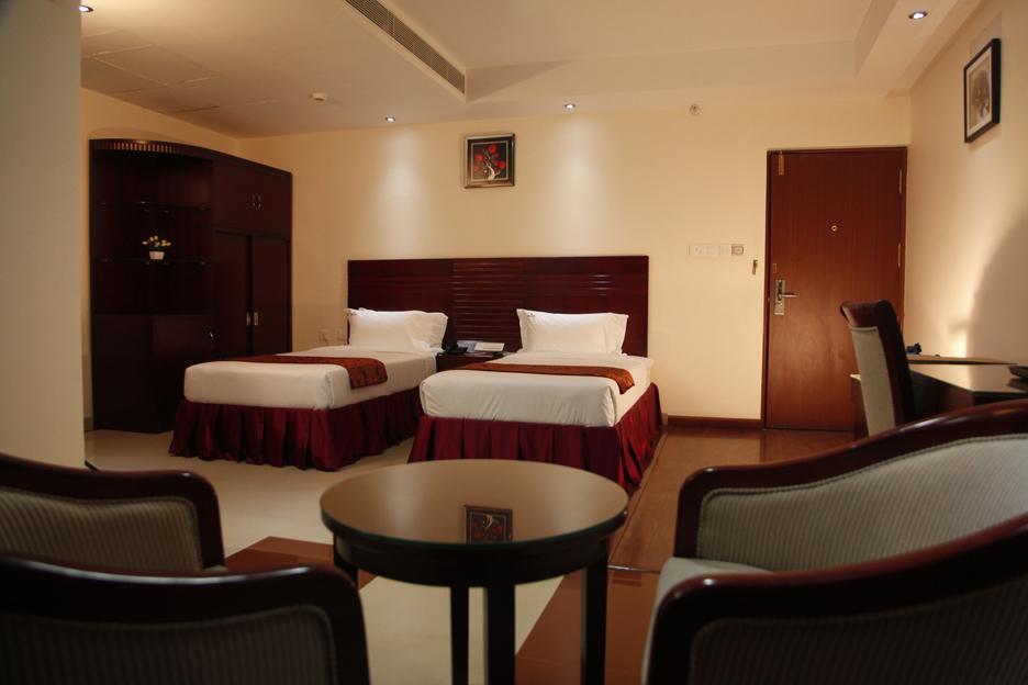 Hotel Hiton Perintalmanna Стая снимка